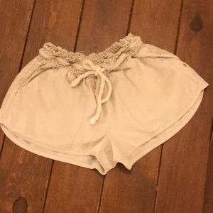 Women’s Guess linen shorts